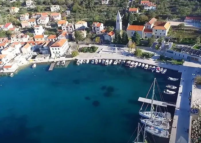 Apartment Luca Prvic Luka